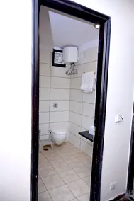 Hotel Ram Vilas By Fork Plaza - Bathroom