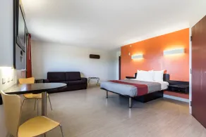Motel 6-Kingston, ON - Chambre
