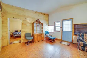 Rustic Apartment w/ Sunset Views in Elkhart! - Interiør