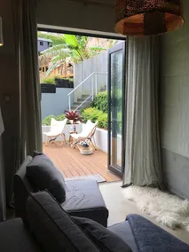 Surfers' Loft Tamarama - direkter Strandzugang - Wohnbereich