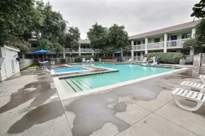 Motel 6-Addison, TX - Dallas - Piscine