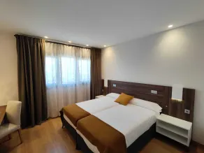 insideHome Ciudad de Palencia - Room