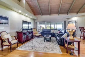 Honomu Home w/ Screened Lanai + Ocean Views! - Interiør
