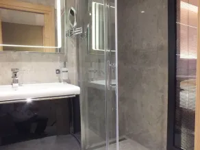 Candan Citybeach Hotel - Bathroom
