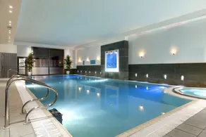 Crowne Plaza London - Docklands by IHG - Piscina
