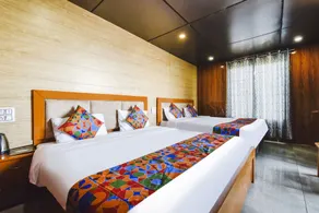 Via Neilkanth - Room