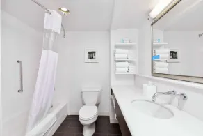 Hampton Inn Philadelphia King of Prussia (Valley Forge) - Salle de bain