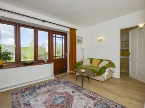 Little Barton - Living area