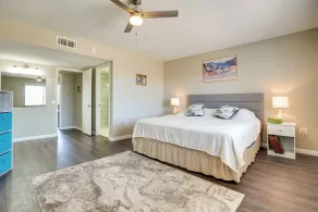 Golfer's Oasis! 55+ Sun City West Retreat w/ Pool - Innvendig