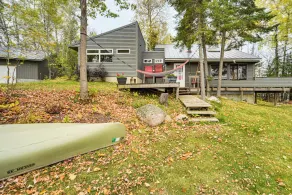 Private Peninsula! Modern-rustic Fall Lake Cabin - Innenbereich