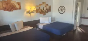 Brad's Desert Inn - Chambre