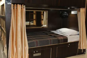 PARADISE AC DORMITORY - Room