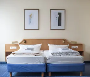 Stargaze Forum Hotel Düsseldorf-Hilden - Room