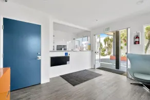 Tradewinds Motel - Hall