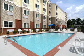Microtel Inn & Suites by Wyndham Columbus Near Fort Benning - Piscine