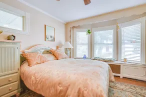 Quaint Beverly Townhome: Walk to Beach & Downtown! - Innvendig