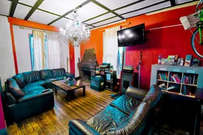La Chimba Hostel - Lobby sitting area