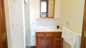 The Postmaster Inn BnB - Bathroom
