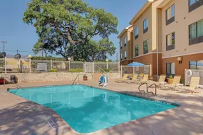 Fairfield Inn & Suites by Marriott San Antonio SeaWorld / Westover Hills - Pool