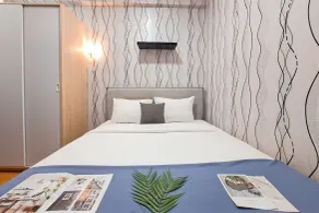 2Br Near Cisauk Station At Serpong Garden Apartment - Chambre