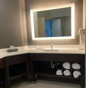 La Quinta by Wyndham Kokomo - Salle de bain