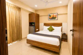Urban Comforts - Near US Consulate Business Hotel in T Nagar - Rum
