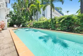 Arlington Apartments - Pool