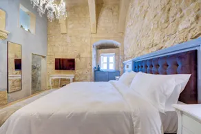 Room in Guest room - A Maltese Gem near Mdina - Room