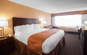Garner Hotel Wadsworth by IHG - Habitación