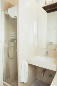 ISA Granada - Chambre