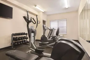 Country Inn & Suites by Radisson, Wytheville, VA - Fitness facility