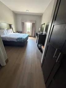 Guesthouse Inn & Suites Lexington - Zimmer