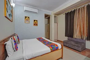 FabHotel Sandalwood Vibes - Room