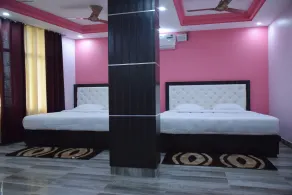 Hotel Sky Blue And Restaurant - Chambre