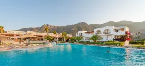 Akti Beach Club - Piscine