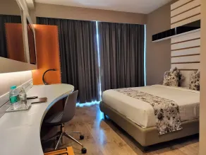 The Atara Near Golf Course Road - Room