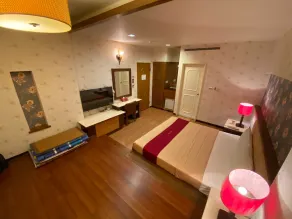 Dong Zhi Gang Motel - Room
