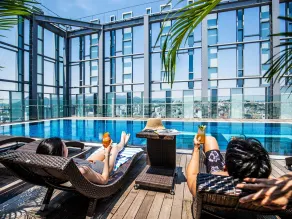 Novotel Ambassador Seoul Dongdaemun Hotels & Residences - Piscina