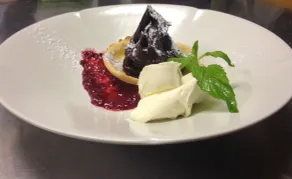 The Chalet Guesthouse And Studio - Restaurant