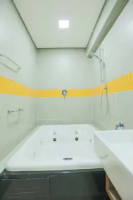 TRYP By Wyndham Ribeirão Preto - Bathroom
