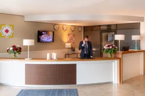 Le M & Spa Bordeaux Aéroport by Hôtels & Préférence - Réception