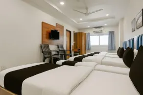 Hotel KARDHAR INN - Chambre