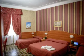 Hotel Emmaus - Chambre