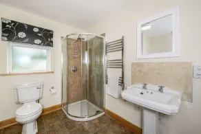 Warbrook - Bathroom