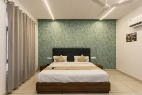 Hotel Amaltas Nayagaon Near PGI & PEC College - Quarto