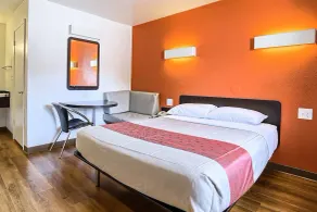 Super 8 by Wyndham Walnut Creek - Chambre