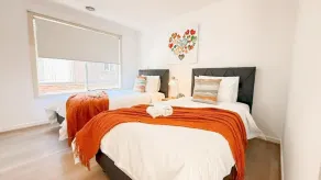 StayAU Family Haven Pet-Friendly Caroline Springs - Værelse