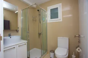 SeaBreeze City Center Flats by TrulyCyprus - Bathroom