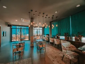The Bloom Pham Viet Chanh - Modern Living Space in Saigon - A Top Choice for Western Travelers - Restaurant
