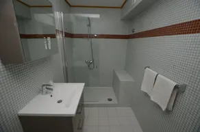 Hôtel Les Rhodos - Salle de bain
